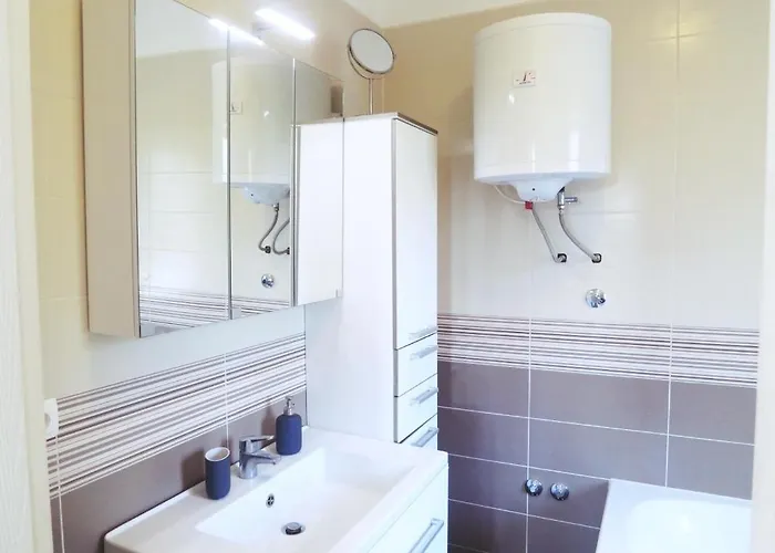 By The Sea Vantacici, Krk - 19260 Апартаменты Малинска